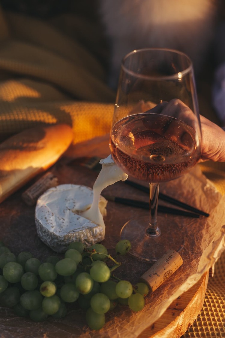 Rose Wine with Brie Cheese - Wine Recipe